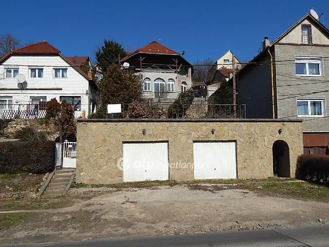 Eladó ház Pilisborosjenő 197 nm