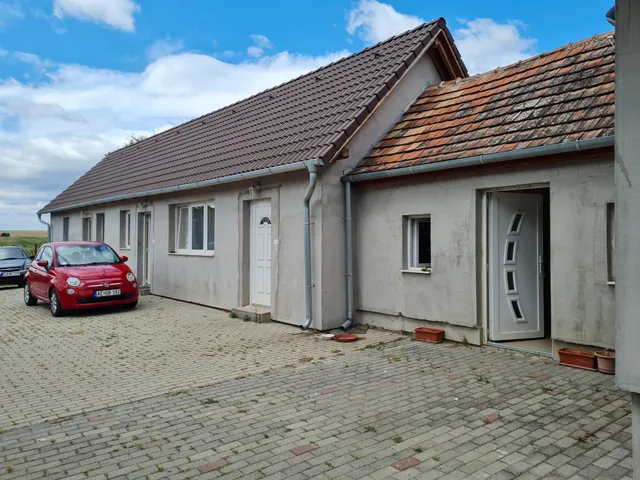 Eladó ház Ráckeresztúr 140 nm