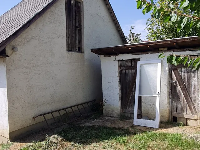 Eladó ház Gyúró 60 nm