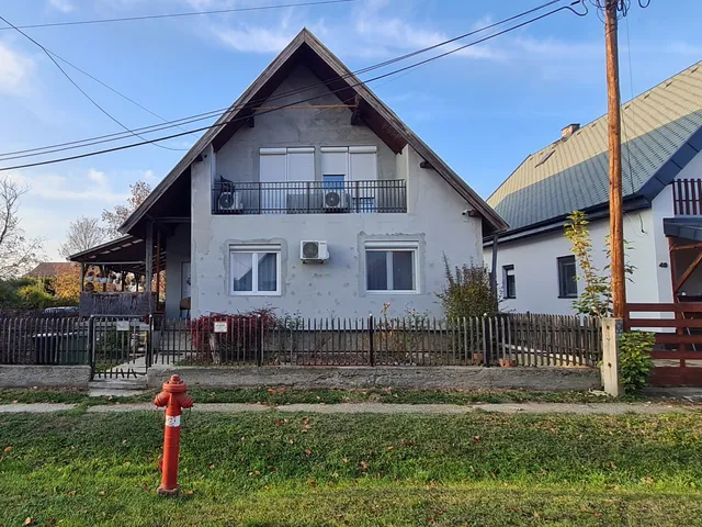 Eladó ház Martonvásár 150 nm