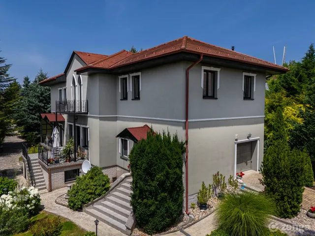 Eladó ház Székesfehérvár, Öreghegy 338 nm