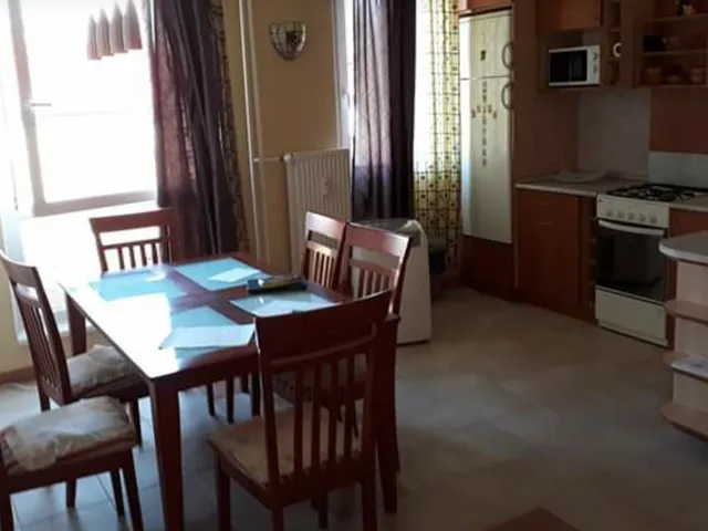 Kiadó lakás Pécs, Egyetemváros 74 nm
