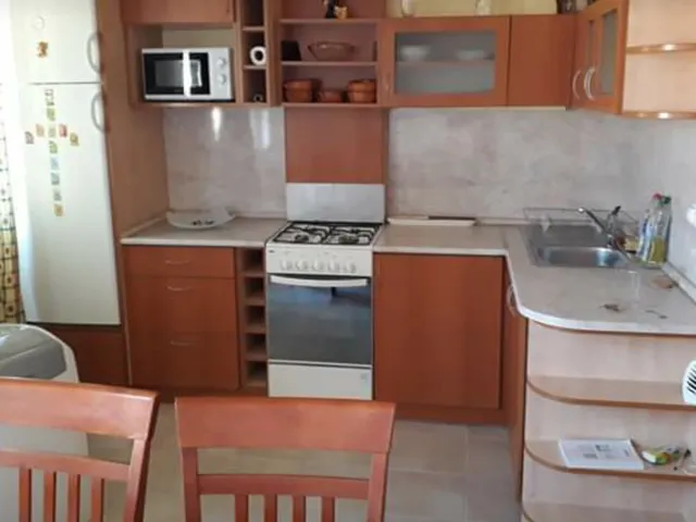 Kiadó lakás Pécs, Egyetemváros 74 nm