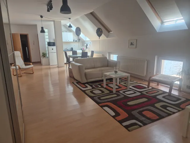 Kiadó ház Pécs, Belváros 100 nm
