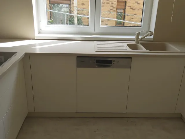 Kiadó lakás Pécs, Mecsekoldal 74 nm