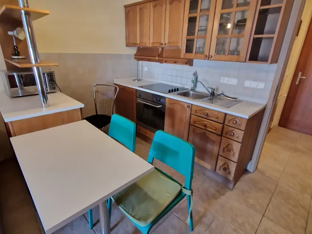 Kiadó lakás Pécs, Egyetemváros 38 nm