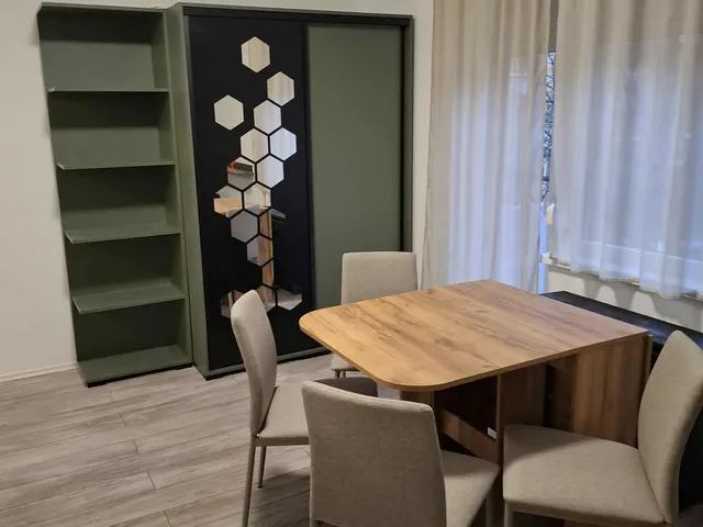 Kiadó lakás Pécs, Egyetemváros 52 nm