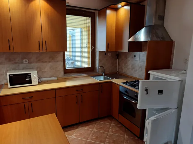 Kiadó lakás Pécs, Egyetemváros 80 nm