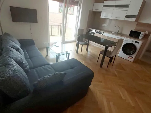 Eladó lakás Pécs, Egyetemváros 42 nm