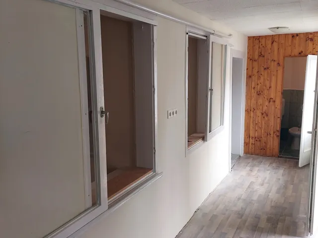 Kiadó ház Pécs, Belváros 72 nm