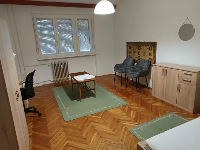 Kiadó lakás Pécs, Egyetemváros 52 nm