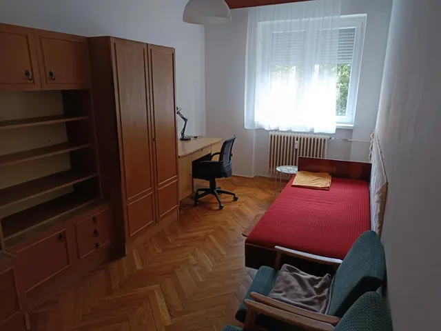 Kiadó lakás Pécs, Egyetemváros 52 nm