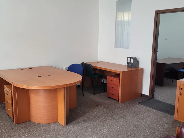 Kiadó lakás Pécs, Belváros 78 nm