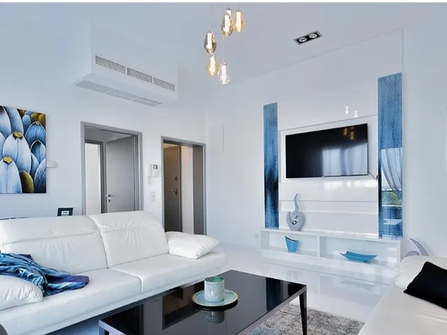 Kiadó lakás Pécs, Egyetemváros 98 nm