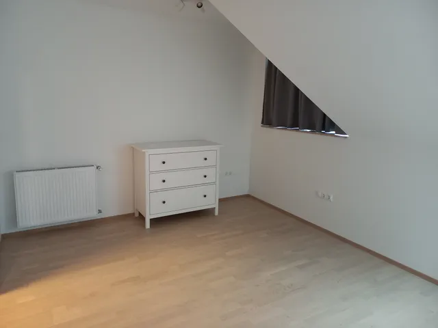 Kiadó lakás Pécs, Belváros 72 nm