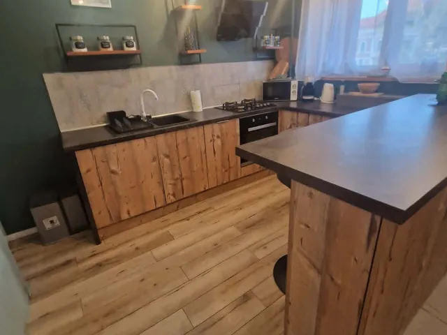 Kiadó lakás Pécs, Belváros 86 nm