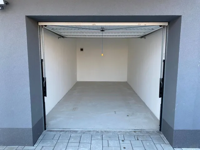 Eladó garázs Nyíregyháza, Belváros 16 nm