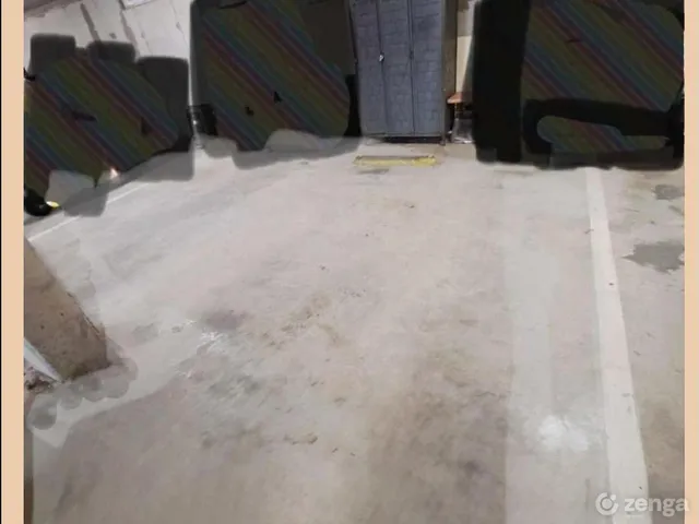 Eladó garázs Komárom 12 nm