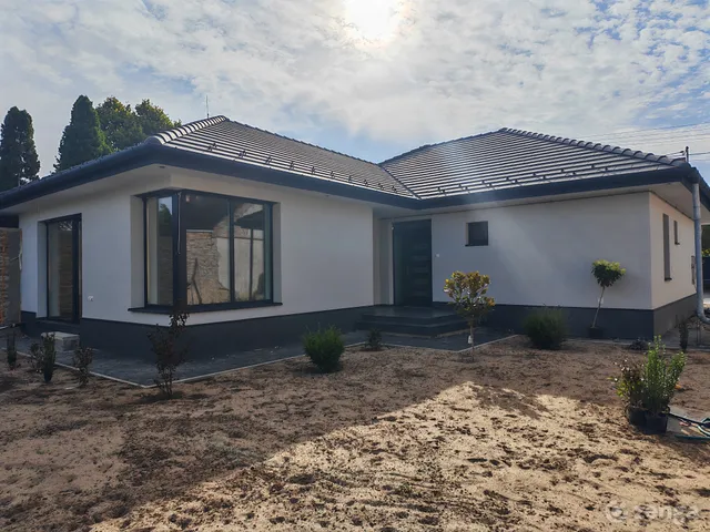 Eladó ház Szeged, Petőfitelep 140 nm