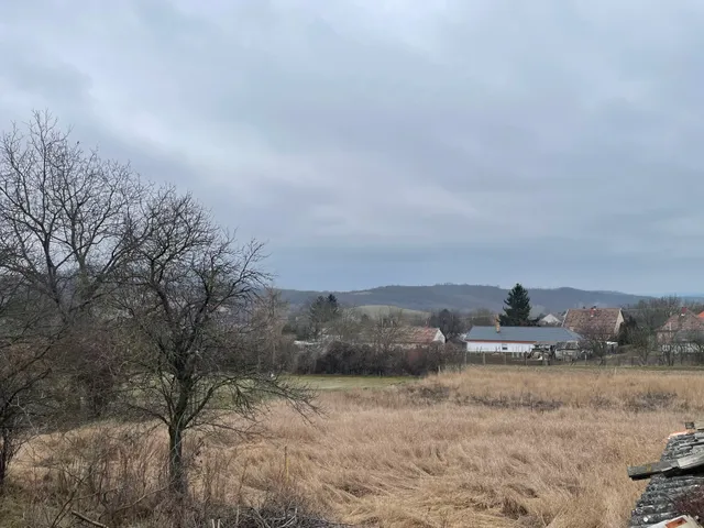 Eladó ház Becske, Hunyadi út 78 nm