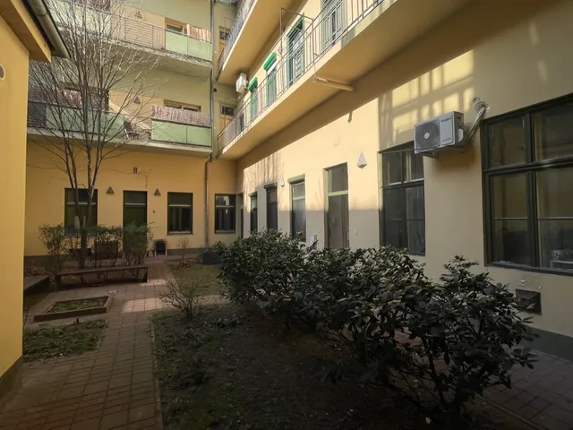 Eladó lakás Budapest VI. kerület, Nagykörúton kívüli terület 32 nm