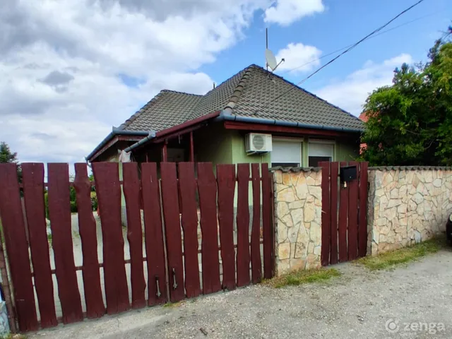 Eladó ház Tököl 156 nm