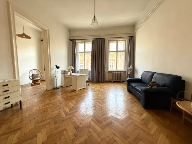 Eladó lakás Budapest VI. kerület, Nagykörúton belüli terület, Jókai utca 77 nm