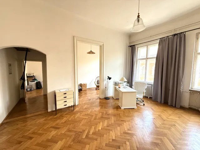 Eladó lakás Budapest VI. kerület, Nagykörúton belüli terület, Jókai utca 77 nm