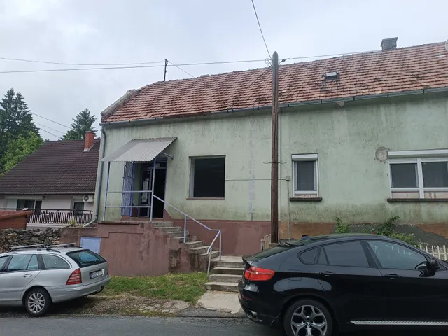 Eladó kereskedelmi és ipari ingatlan Úrkút 52 nm