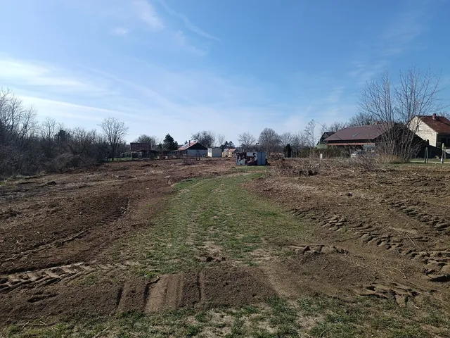 Eladó telek Ajka, Padragkút, Zöldliget utca 1201 nm