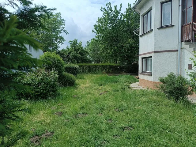 Eladó ház Ajka, Ajkarendek 180 nm