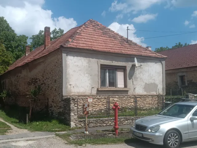 Eladó ház Ajka, Padragkút, Padragi 97 nm