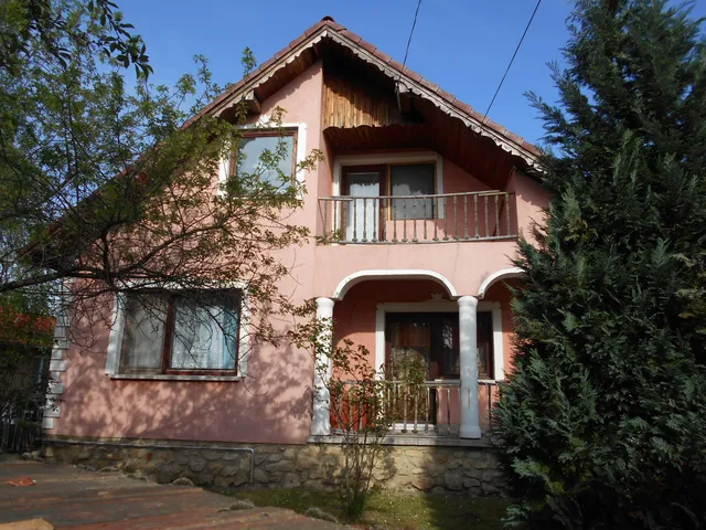 Eladó ház Noszlop 180 nm
