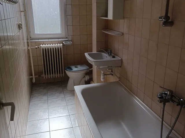 Kiadó lakás Ajka, Ifjúság 38 nm