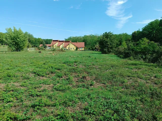 Eladó telek Ajka, Zöldliget 1333 nm