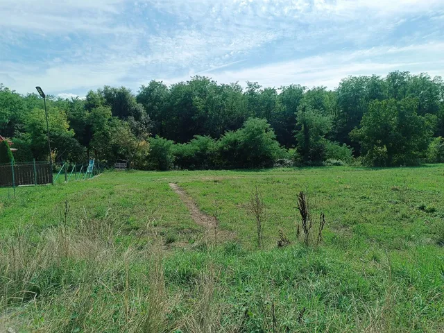 Eladó telek Ajka 1382 nm