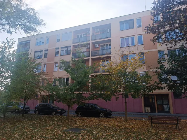 Eladó lakás Ajka 54 nm