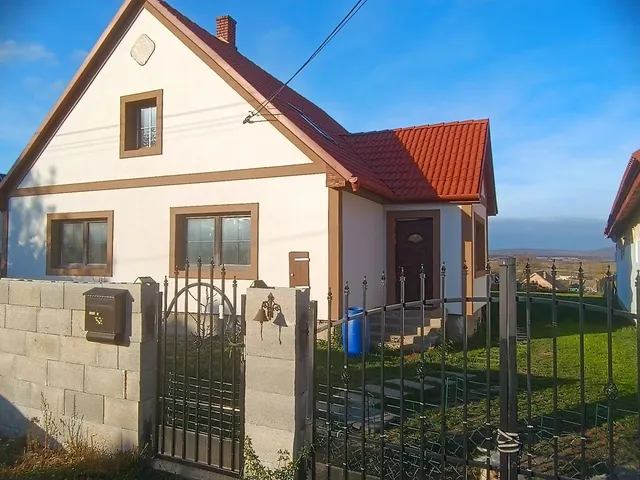 Eladó ház Nagyvázsony 173 nm