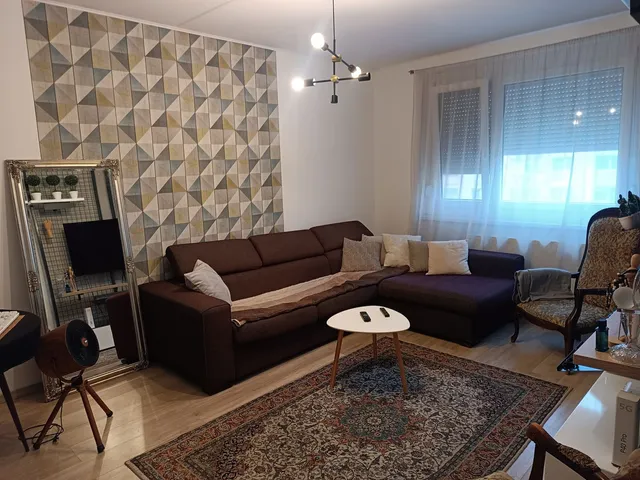 Eladó lakás Ajka, Kossuth 35 nm