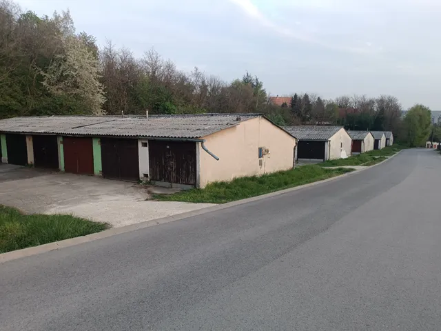 Eladó garázs Ajka 16 nm