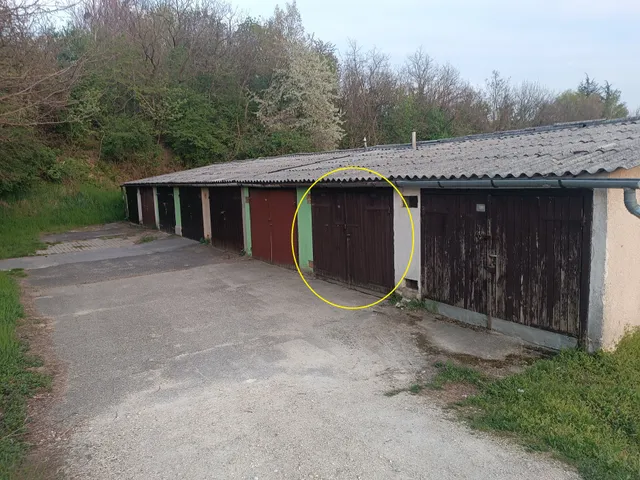 Eladó garázs Ajka, Lakos János 16 nm