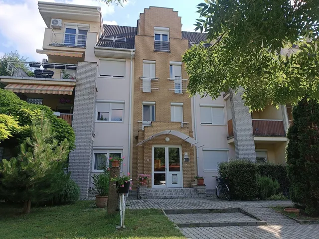 Kiadó lakás Ajka 33 nm