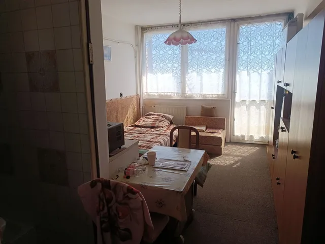 Eladó lakás Veszprém 17 nm