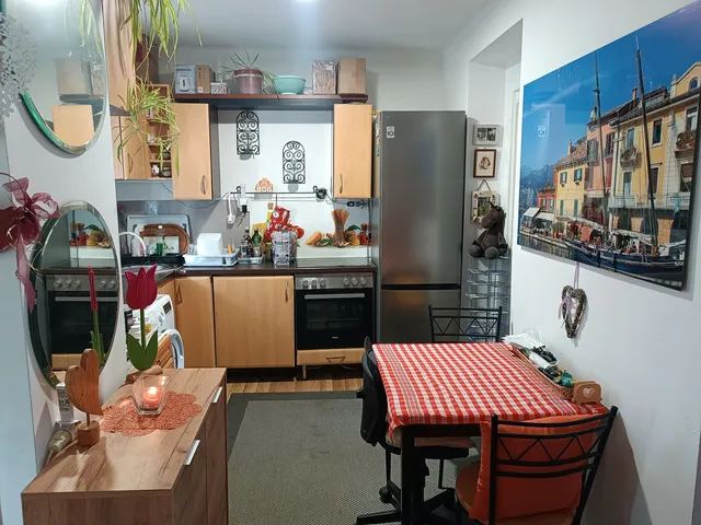 Kiadó lakás Ajka, Móra Ferenc 42 nm