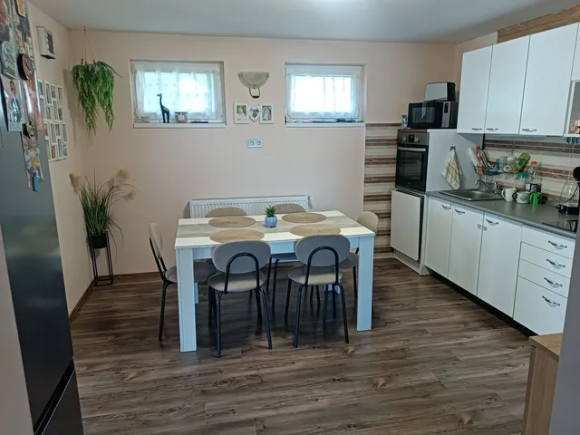 Eladó ház Pápa, Öreghegy 60 nm
