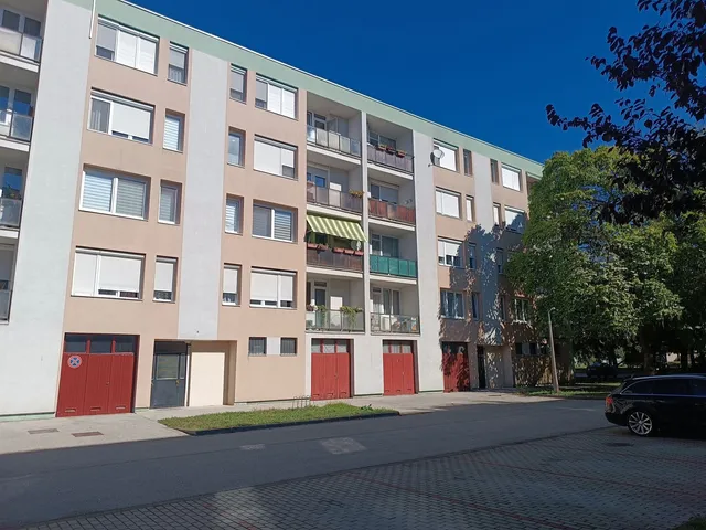 Kiadó lakás Ajka 36 nm