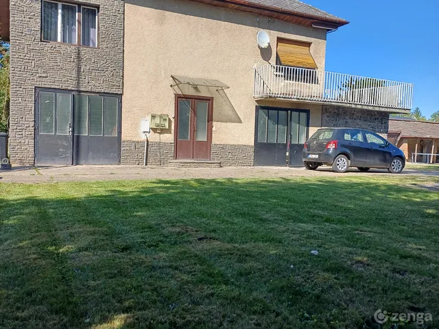 Eladó ház Aszód 200 nm