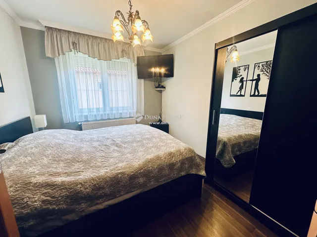 Eladó ház Nyíregyháza, Oros 210 nm