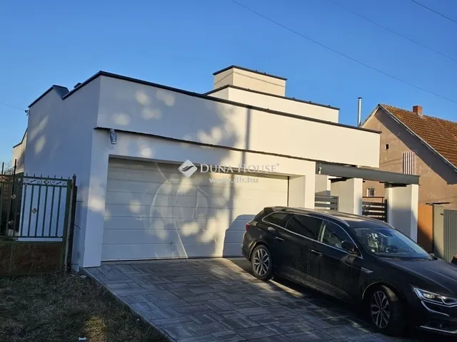 Eladó ház Tápióság 100 nm