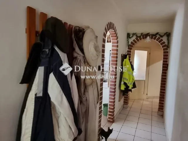 Eladó ház Tápióbicske 120 nm